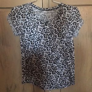 **5 for $25** Leopard Print Tee